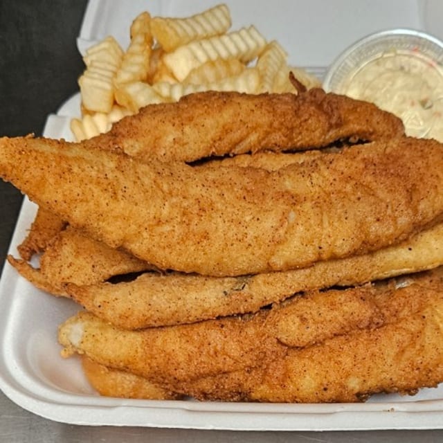 6pc Special/ 2 Hushpuppies.