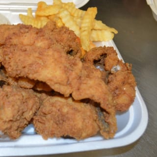 Catfish & Wings